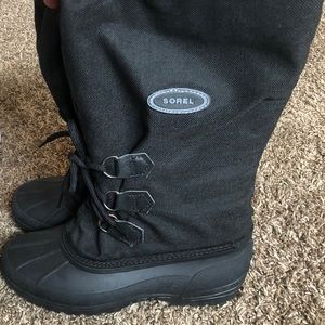 Sorel black rain/snow boots